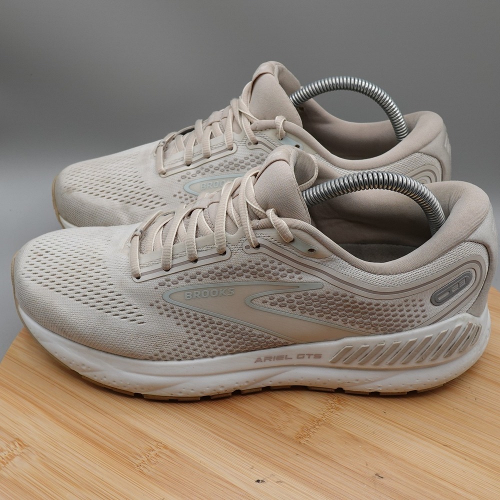 Brooks Shoes Women 10.5W Tan Ariel GTS 23 Running Sneakers 1203901D227